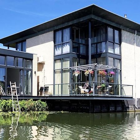 Prachtig Guesthouse Aan Het Water آلميره المظهر الخارجي الصورة