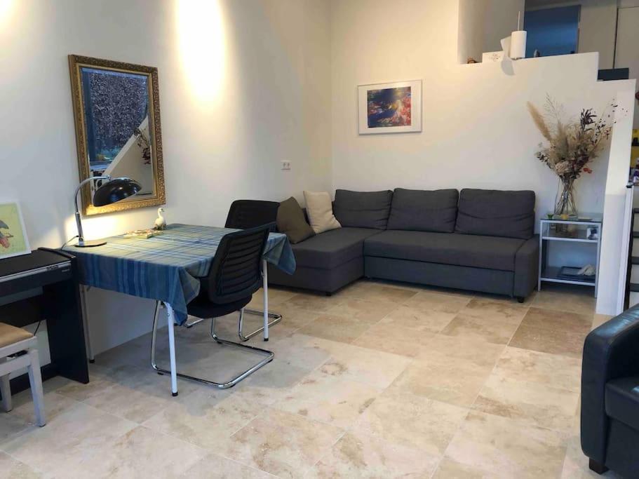 Prachtig Guesthouse Aan Het Water آلميره المظهر الخارجي الصورة